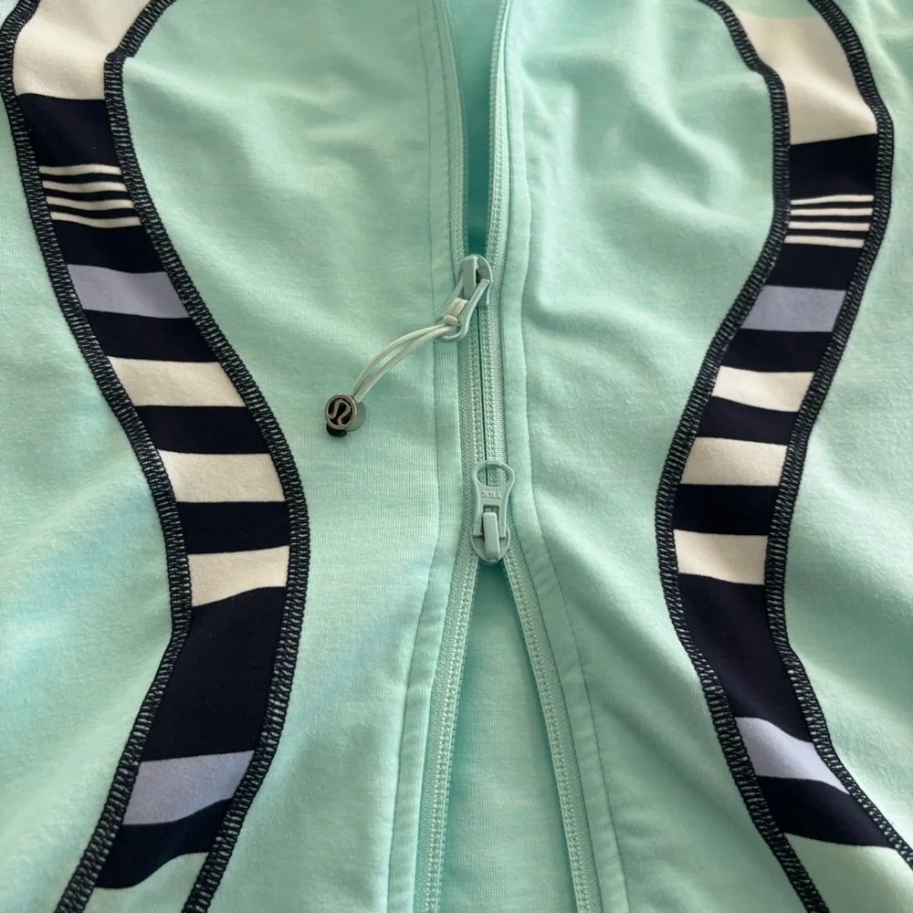 Lululemon Heathered‎ Aquamarine Discover Stripe In Stride Jacket Omega Women’s 8